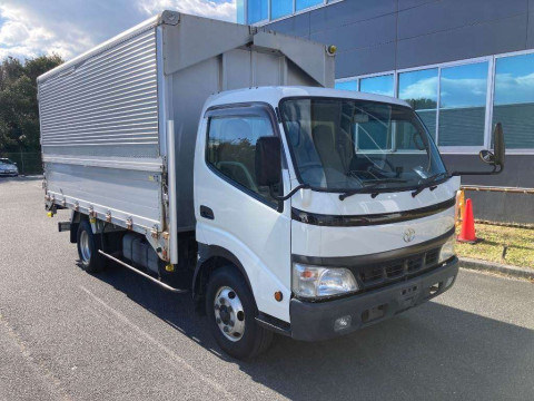 2005 Toyota Dyna Truck XZU414[2]