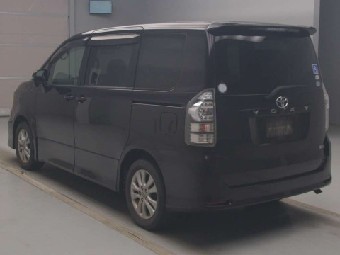 2010 Toyota Voxy ZRR70W[1]