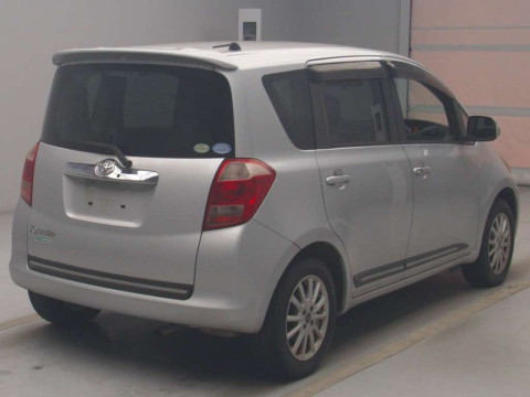 2006 Toyota Ractis NCP100[1]