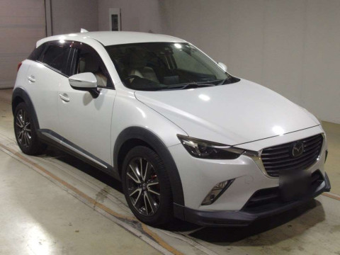 2016 Mazda CX-3 DK5FW[2]