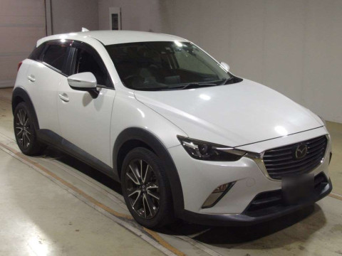 2015 Mazda CX-3 DK5FW[2]