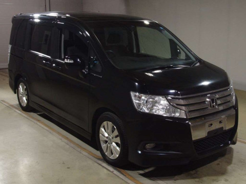 2010 Honda Step WGN Spada RK5[1]