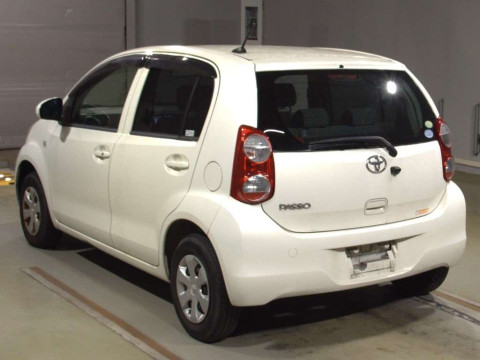 2012 Toyota Passo KGC30[1]