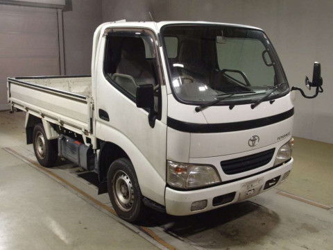 2005 Toyota Toyoace Truck TRY220[1]