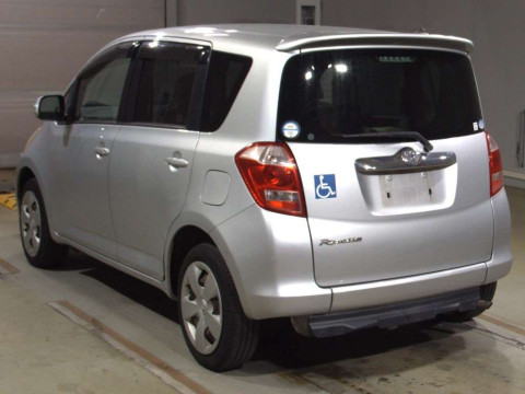 2005 Toyota Ractis NCP100[1]