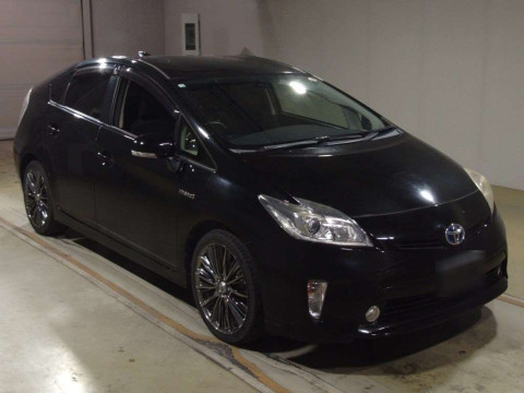 2012 Toyota Prius ZVW30[1]