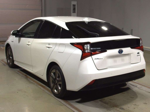 2020 Toyota Prius ZVW55[2]