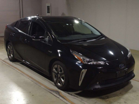 2019 Toyota Prius ZVW51[1]