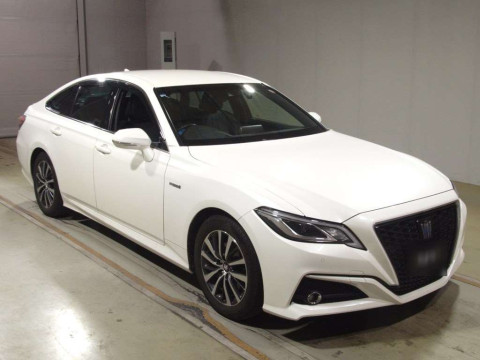 2018 Toyota Crown Hybrid AZSH20[0]