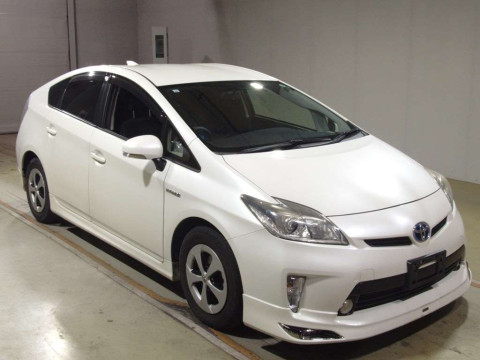 2015 Toyota Prius ZVW30[0]