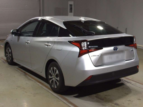 2020 Toyota Prius ZVW51[1]