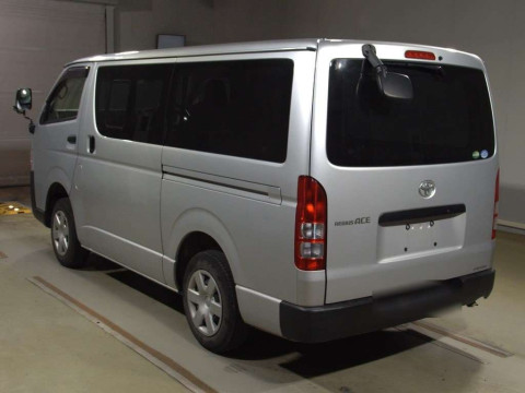 2019 Toyota Regiusace Van TRH200V[1]