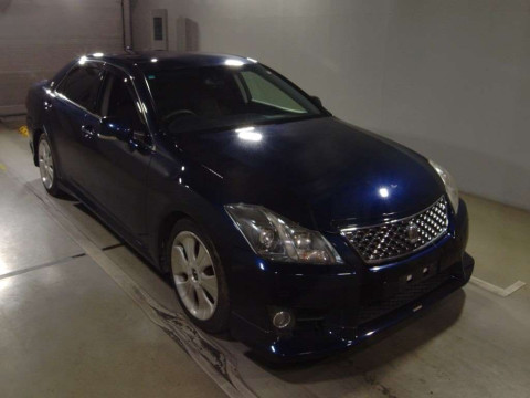 2012 Toyota Crown GRS201[2]