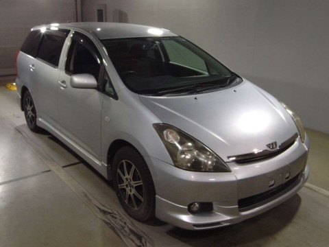 2003 Toyota Wish ZNE10G[2]