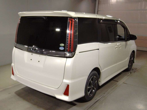 2017 Toyota Noah ZRR80W[1]