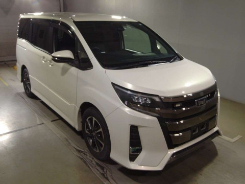 2017 Toyota Noah ZRR80W[2]