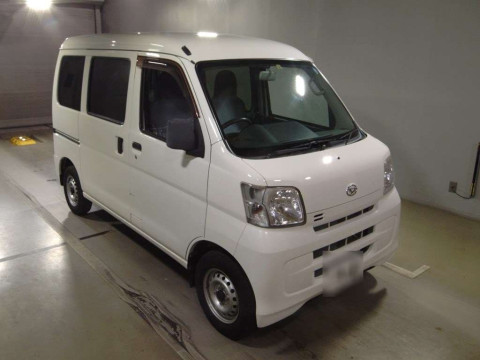 2016 Daihatsu Hijet Cargo S331V[2]