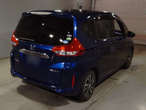 2017 Honda Freed hybrid GB7[1]