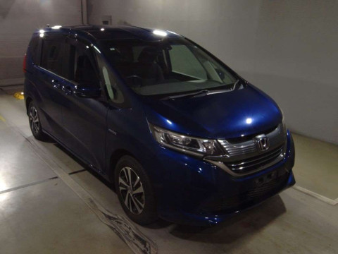 2017 Honda Freed hybrid GB7[2]