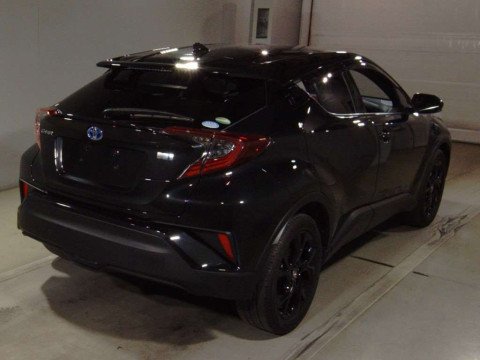 2019 Toyota C-HR ZYX10[1]