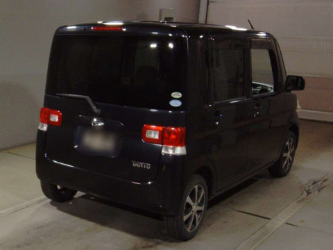 2010 Daihatsu Tanto L375S[1]