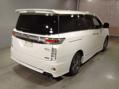 2012 Nissan Elgrand TE52[1]