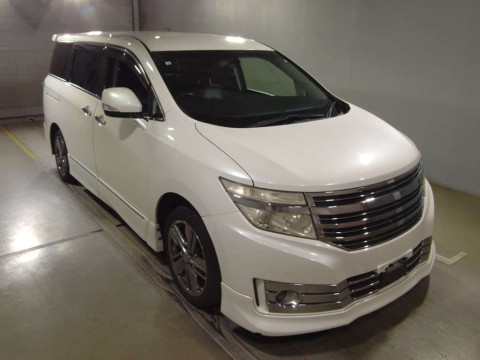 2012 Nissan Elgrand TE52[2]