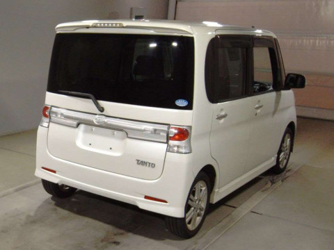 2009 Daihatsu Tanto L385S[1]