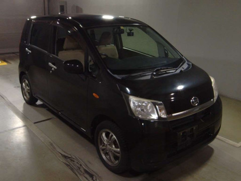 2013 Daihatsu Move LA100S[2]