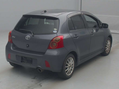 2007 Toyota Vitz SCP90[1]