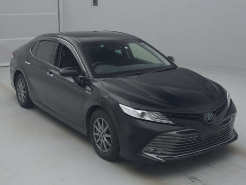 2017 Toyota Camry AXVH70[2]