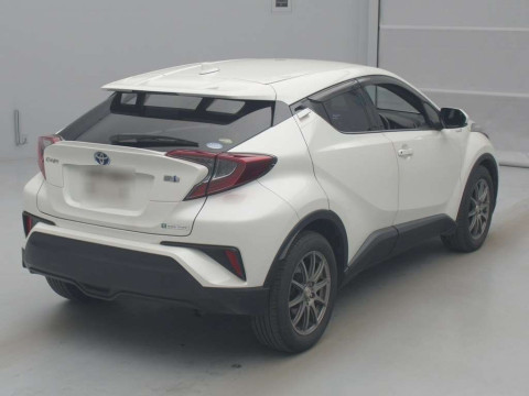 2018 Toyota C-HR ZYX10[1]