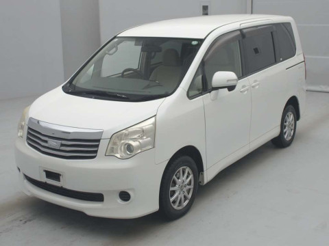 2010 Toyota Noah ZRR75G[0]