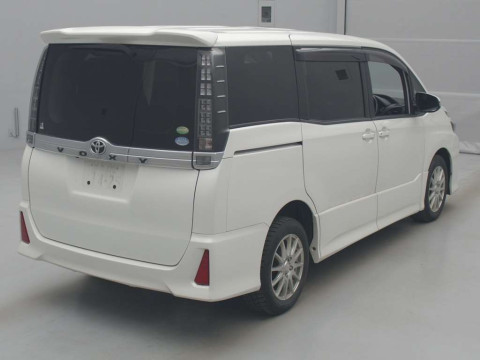 2014 Toyota Voxy ZRR85W[1]