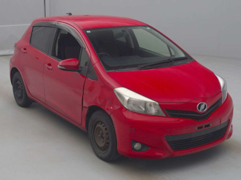 2012 Toyota Vitz NSP130[2]