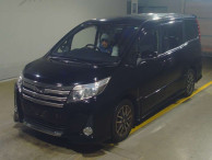 2015 Toyota Noah