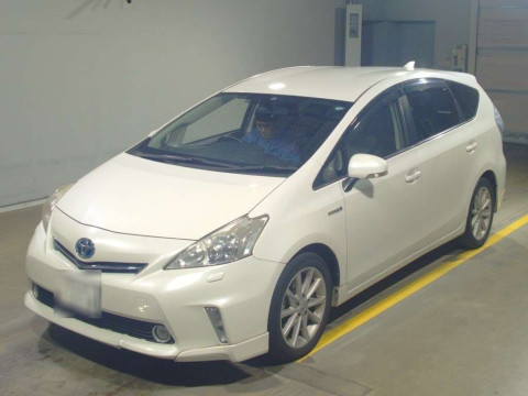 2013 Toyota Prius alpha ZVW41W[0]