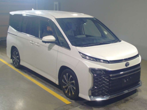 2022 Toyota Voxy MZRA90W[2]