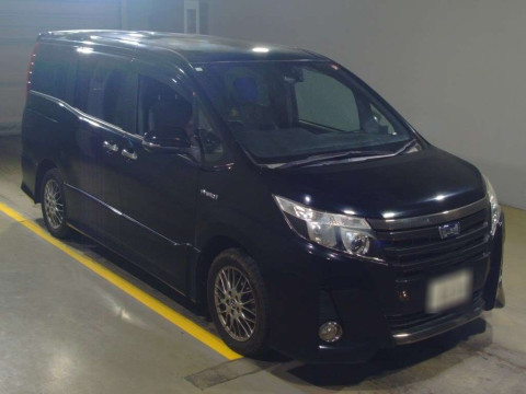 2016 Toyota Noah ZWR80W[2]