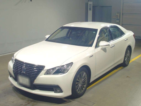 2013 Toyota Crown Hybrid AWS210[0]