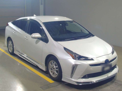 2021 Toyota Prius ZVW51[2]