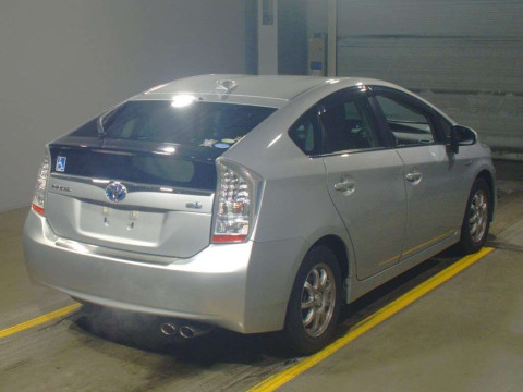 2010 Toyota Prius ZVW30[1]