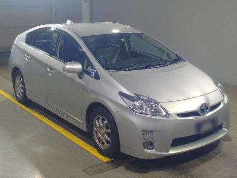 2010 Toyota Prius ZVW30[2]