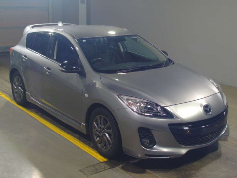 2013 Mazda Axela Sport BL5FW[2]