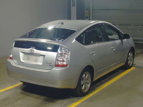 2011 Toyota Prius NHW20[1]