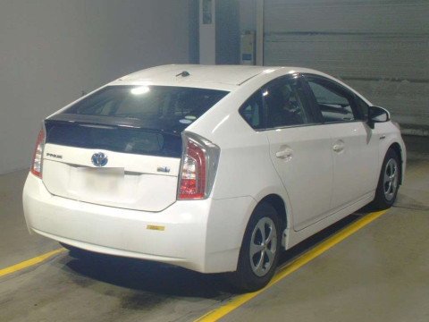 2014 Toyota Prius ZVW30[1]