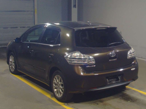 2009 Toyota Blade AZE156H[2]