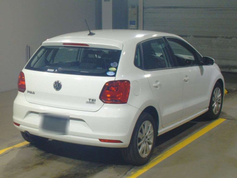 2015 Volkswagen Polo 6RCJZ[1]