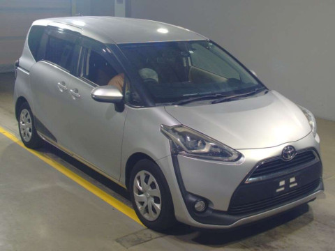 2016 Toyota Sienta NSP170G[2]