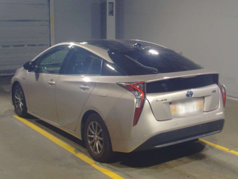 2018 Toyota Prius ZVW50[2]